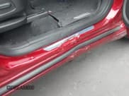 ✅ 2023 Chevrolet Traverse High Country • VIN: 1GNEVNKW9PJ242335 • Lot: 42415467. Wystawiony na IAAI z przebiegiem 25 855 mil. Bezpłatny archiwum sprzedaży aukcyjnych z USA i szczegółowy raport historii pojazdu na DreamBid. Zdjęcie 19.