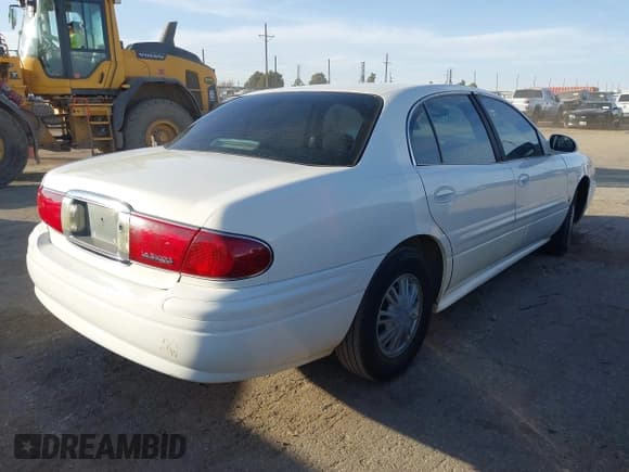 ✅ 2003 Buick LeSabre Custom • VIN: 1G4HP52K334125948 • Lot: 43704597. Wystawiony na IAAI z przebiegiem 125 484 mil. Bezpłatny archiwum sprzedaży aukcyjnych z USA i szczegółowy raport historii pojazdu na DreamBid. Zdjęcie 4.