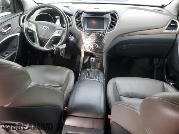 ✅ 2017 Hyundai Santa Fe Limited • VIN: KM8SN4HF5HU167352 • Лот: 84741254. Опубликован ранее на Copart с пробегом 95 093 миль. Бесплатный доступ к архиву аукционных продаж из США и подробный отчёт об истории автомобиля на DreamBid. Изображение 8.