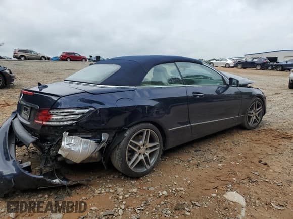 ✅ 2015 Mercedes-Benz E 400 • VIN: WDDKK6FF5FF299465 • Lot: 54321405. Listed on Copart with 33,319 mi. Free auction sales archive from the USA and detailed vehicle history report at DreamBid. Image 3.