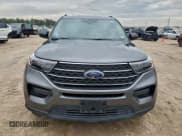 ✅ 2022 Ford Explorer XLT • VIN: 1FMSK7DH7NGB28600 • Lot: 95753695. Wystawiony na Copart z przebiegiem 90 206 mil. Bezpłatny archiwum sprzedaży aukcyjnych z USA i szczegółowy raport historii pojazdu na DreamBid. Zdjęcie 5.
