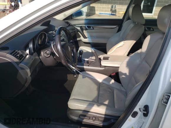 ✅ 2010 Acura TL Technology • VIN: 19UUA9E57AA001621 • Lot: 66502825. Listed on Copart with 173,731 mi. Free auction sales archive from the USA and detailed vehicle history report at DreamBid. Image 7.