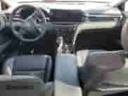 2025 Toyota Camry LE z VIN 4T1DAACK5SU516556, wystawiony jako Copart lot #80105745 z przebiegiem 98 024 mil mil oraz Szkoda całkowita • Salvage title. Historia ofert i sprzedaży dostępna na DreamBid. Obrazek 8.