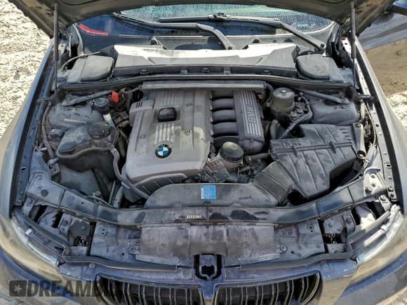 ✅ 2006 BMW 3 Series 330i • VIN: WBAVB33556KS34122 • Лот: 92280845. Опубликован ранее на Copart с пробегом 169 753 миль. Бесплатный доступ к архиву аукционных продаж из США и подробный отчёт об истории автомобиля на DreamBid. Изображение 11.