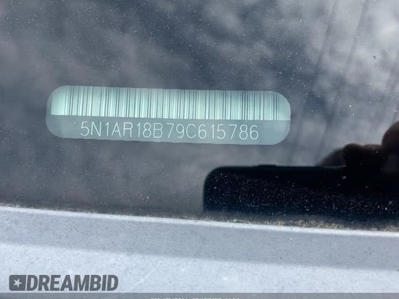 ✅ 2009 Nissan Pathfinder SE • VIN: 5N1AR18B79C615786 • Lot: 42945644. Listed on IAAI with 65,037 mi. Free auction sales archive from the USA and detailed vehicle history report at DreamBid. Image 9.