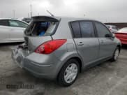✅ 2009 Nissan Versa S • VIN: 3N1BC13E39L374795 • Lot: 91230035. Wystawiony na Copart z przebiegiem 202 609 mil. Bezpłatny archiwum sprzedaży aukcyjnych z USA i szczegółowy raport historii pojazdu na DreamBid. Zdjęcie 3.