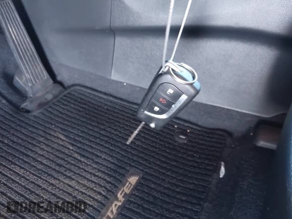 ✅ 2014 Hyundai Santa Fe GLS • VIN: KM8SM4HFXEU057234 • Лот: 43618248. Опубликован ранее на IAAI с пробегом 100 468 миль. Бесплатный доступ к архиву аукционных продаж из США и подробный отчёт об истории автомобиля на DreamBid. Изображение 11.