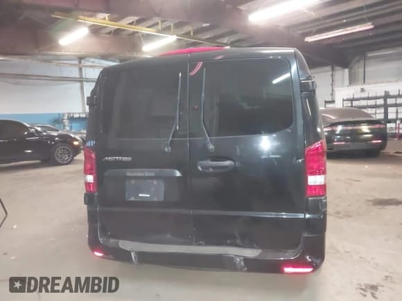 ✅ 2018 Mercedes-Benz Metris Passenger • VIN: WD4PG2EEXJ3395384 • Lot: 43877420. Listed on IAAI with 272,097 mi. Free auction sales archive from the USA and detailed vehicle history report at DreamBid. Image 16.