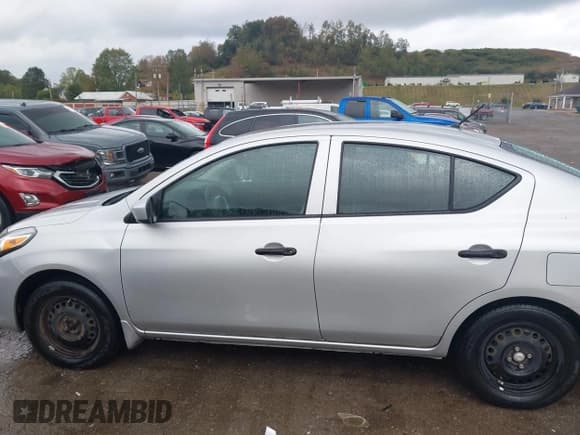 ✅ 2016 Nissan Versa S • VIN: 3N1CN7AP4GL891638 • Lot: 43282463. Listed on IAAI with 123,532 mi. Free auction sales archive from the USA and detailed vehicle history report at DreamBid. Image 14.