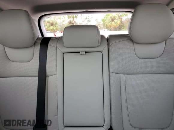 ✅ 2024 Hyundai Tucson Limited • VIN: 5NMJE3DE6RH316044 • Lot: 78033954. Wystawiony na Copart z przebiegiem 10 738 mil. Bezpłatny archiwum sprzedaży aukcyjnych z USA i szczegółowy raport historii pojazdu na DreamBid. Zdjęcie 10.