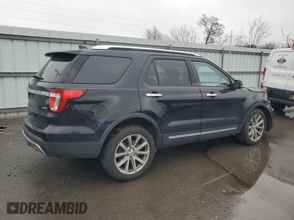 ✅ 2017 Ford Explorer Limited • VIN: 1FM5K8F80HGC06381 • Lot: 93737185. Wystawiony na Copart z przebiegiem 90 886 mil. Bezpłatny archiwum sprzedaży aukcyjnych z USA i szczegółowy raport historii pojazdu na DreamBid. Zdjęcie 3.