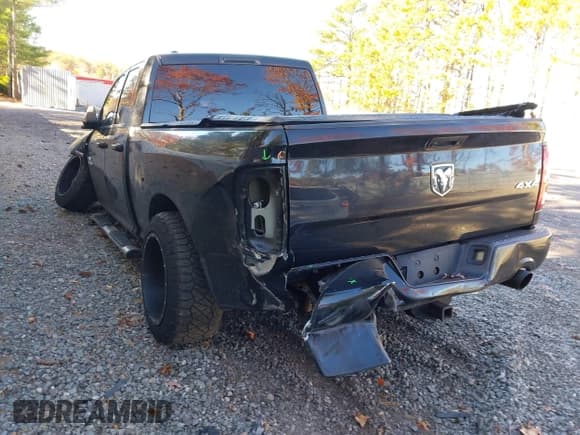 ✅ 2014 Ram 1500 Express • VIN: 1C6RR7FT6ES322409 • Lot: 43579261. Wystawiony na IAAI z przebiegiem 106 328 mil. Bezpłatny archiwum sprzedaży aukcyjnych z USA i szczegółowy raport historii pojazdu na DreamBid. Zdjęcie 3.