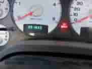 2004 Dodge 3500 ST z VIN 3D7LU38C34G264693, wystawiony jako IAAI lot #41078087 z przebiegiem 201 833 mil mil oraz . Historia ofert i sprzedaży dostępna na DreamBid. Obrazek 16.