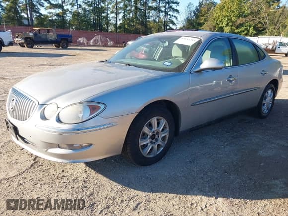 ✅ 2008 Buick LaCrosse CX • VIN: 2G4WC582681359031 • Lot: 43551283. Listed on IAAI with 129,087 mi. Free auction sales archive from the USA and detailed vehicle history report at DreamBid. Image 2.