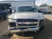 ✅ 2004 Chevrolet Silverado 1500 LS • VIN: 2GCEC19V841160560 • Лот: 73044004. Опубликован ранее на Copart с пробегом Не указан. Бесплатный доступ к архиву аукционных продаж из США и подробный отчёт об истории автомобиля на DreamBid. Изображение 5.