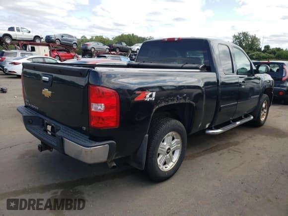 ✅ 2009 Chevrolet Silverado 1500 LT • VIN: 2GCEK290891108852 • Lot: 68259934. Listed on Copart with Not provided. Free auction sales archive from the USA and detailed vehicle history report at DreamBid. Image 3.