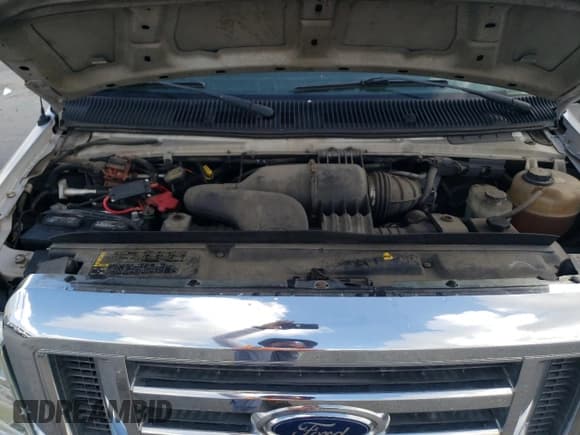 ✅ 2010 Ford Econoline Cargo Commercial • VIN: 1FTSS3EL8ADA57144 • Lot: 72791634. Wystawiony na Copart z przebiegiem Nie podano. Bezpłatny archiwum sprzedaży aukcyjnych z USA i szczegółowy raport historii pojazdu na DreamBid. Zdjęcie 12.