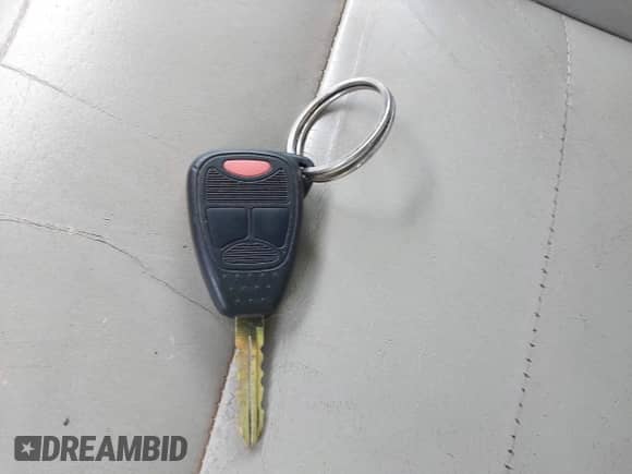 2005 Dodge Magnum SE с VIN 2D4FV48V45H147284, выставлен на аукционе IAAI как лот 42773807 с пробегом 233 561 миль миль и . История ставок и продаж доступна на DreamBid. Изображение 11.