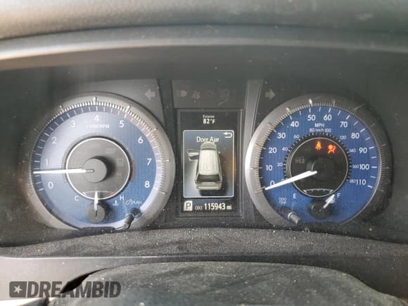 ✅ 2017 Toyota Sienna XLE Auto Access Seat • VIN: 5TDYZ3DC3HS768756 • Lot: 54992625. Listed on Copart with 115,943 mi. Free auction sales archive from the USA and detailed vehicle history report at DreamBid. Image 9.