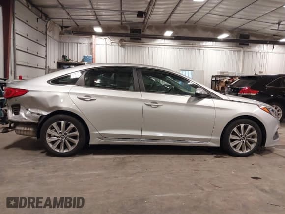 ✅ 2015 Hyundai Sonata Sport • VIN: 5NPE34AF0FH045913 • Lot: 43500021. Listed on IAAI with 80,448 mi. Free auction sales archive from the USA and detailed vehicle history report at DreamBid. Image 14.