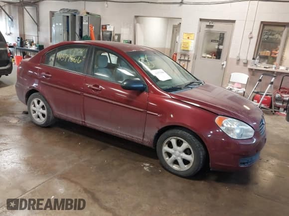 ✅ 2008 Hyundai Accent GLS • VIN: KMHCN46CX8U246285 • Lot: 41377566. Wystawiony na IAAI z przebiegiem 138 192 mil. Bezpłatny archiwum sprzedaży aukcyjnych z USA i szczegółowy raport historii pojazdu na DreamBid. Zdjęcie 1.