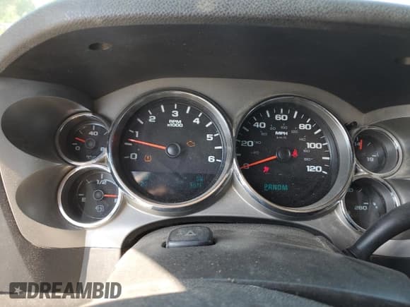 ✅ 2011 Chevrolet Silverado 1500 LT • VIN: 3GCPKSE38BG103334 • Lot: 67146554. Listed on Copart with 205,447 mi. Free auction sales archive from the USA and detailed vehicle history report at DreamBid. Image 9.