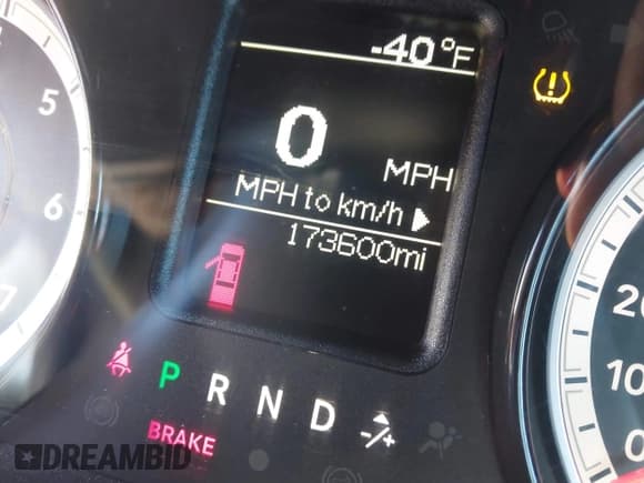 ✅ 2019 Ram 1500 Tradesman • VIN: 3C6JR7DT7KG585821 • Lot: 43766710. Listed on IAAI with 173,600 mi. Free auction sales archive from the USA and detailed vehicle history report at DreamBid. Image 15.