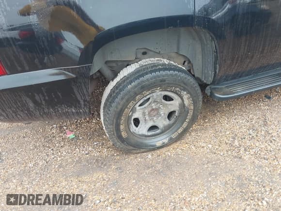 ✅ 2011 Chevrolet Tahoe Commercial • VIN: 1GNLC2E02BR359431 • Лот: 43051667. Опубликован ранее на IAAI с пробегом 171 526 миль. Бесплатный доступ к архиву аукционных продаж из США и подробный отчёт об истории автомобиля на DreamBid. Изображение 19.