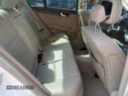 ✅ 2014 Mercedes-Benz C 300 Sport • VIN: WDDGF8AB4ER317624 • Lot: 82222635. Wystawiony na Copart z przebiegiem Nie podano. Bezpłatny archiwum sprzedaży aukcyjnych z USA i szczegółowy raport historii pojazdu na DreamBid. Zdjęcie 10.