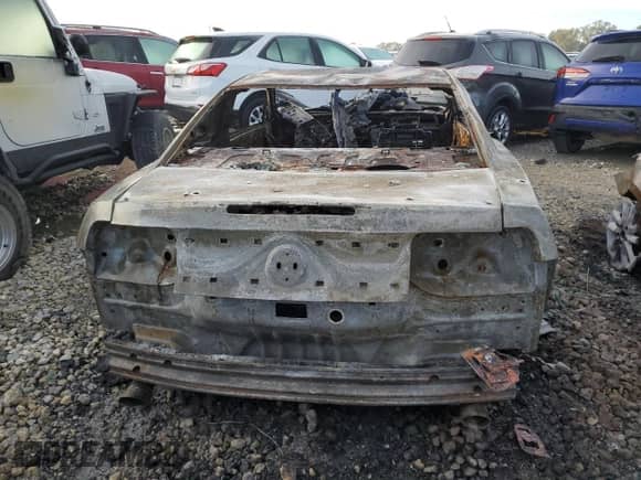 2014 Ford Mustang V6 с VIN 1ZVBP8AM5E5291073, выставлен на аукционе Copart как лот 80447375 с пробегом Не указан миль и Списание • Salvage title. История ставок и продаж доступна на DreamBid. Изображение 6.