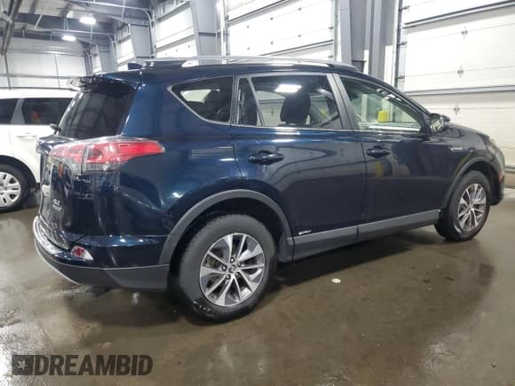 ✅ 2017 Toyota RAV4 XLE • VIN: JTMRJREV6HD152947 • Lot: 68746805. Listed on Copart with 128,386 mi. Free auction sales archive from the USA and detailed vehicle history report at DreamBid. Image 3.
