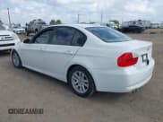 ✅ 2006 BMW 3 Series 325i • VIN: WBAVB17576NK32725 • Лот: 43757155. Опубликован ранее на IAAI с пробегом 110 973 миль. Бесплатный доступ к архиву аукционных продаж из США и подробный отчёт об истории автомобиля на DreamBid. Изображение 3.