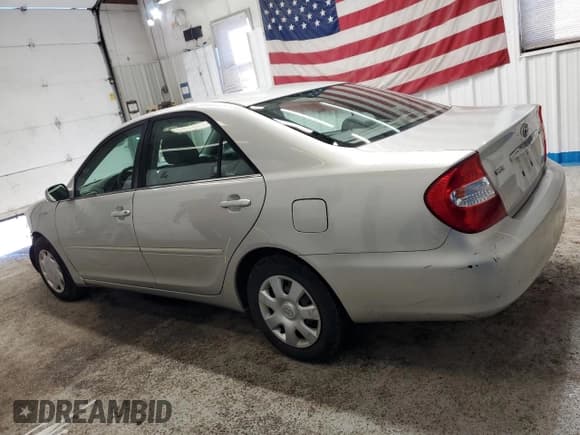 ✅ 2003 Toyota Camry LE • VIN: 4T1BE32K13U220380 • Lot: 89536055. Wystawiony na Copart z przebiegiem 315 755 mil. Bezpłatny archiwum sprzedaży aukcyjnych z USA i szczegółowy raport historii pojazdu na DreamBid. Zdjęcie 2.