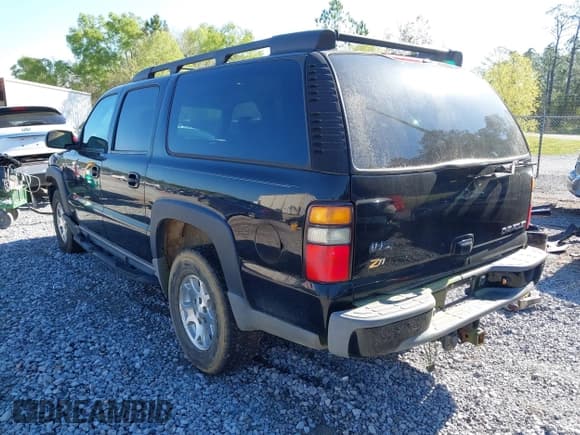 ✅ 2004 Chevrolet Suburban LT • VIN: 3GNFK16Z24G248825 • Lot: 41822128. Listed on IAAI with 188,860 mi. Free auction sales archive from the USA and detailed vehicle history report at DreamBid. Image 3.