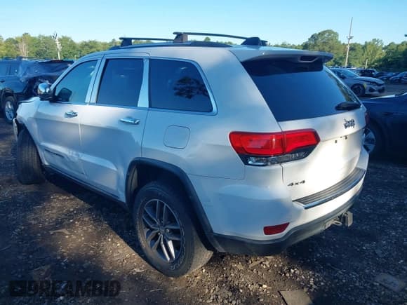 ✅ 2017 Jeep Grand Cherokee Limited • VIN: 1C4RJFBG9HC608515 • Lot: 43014007. Listed on IAAI with 119,749 mi. Free auction sales archive from the USA and detailed vehicle history report at DreamBid. Image 3.