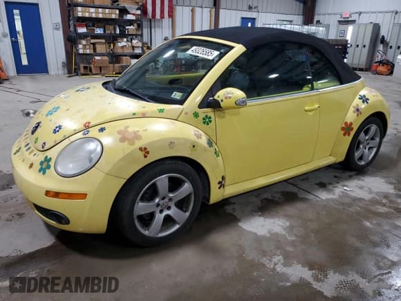✅ 2007 Volkswagen Beetle • VIN: 3VWSF31Y37M422443 • Лот: 49326585. Опубликован ранее на Copart с пробегом 143 971 миль. Бесплатный доступ к архиву аукционных продаж из США и подробный отчёт об истории автомобиля на DreamBid. Изображение 1.