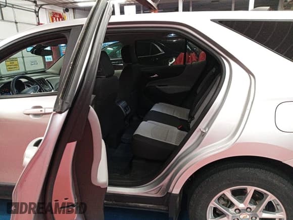 ✅ 2022 Chevrolet Equinox LS • VIN: 3GNAX5EV0NS147685 • Lot: 42631261. Wystawiony na IAAI z przebiegiem 68 231 mil. Bezpłatny archiwum sprzedaży aukcyjnych z USA i szczegółowy raport historii pojazdu na DreamBid. Zdjęcie 1.