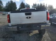 ✅ 2013 Chevrolet Silverado 2500HD LTZ • VIN: 1GC1KYE8XDF202603 • Lot: 73151244. Wystawiony na Copart z przebiegiem 394 152 mil. Bezpłatny archiwum sprzedaży aukcyjnych z USA i szczegółowy raport historii pojazdu na DreamBid. Zdjęcie 6.