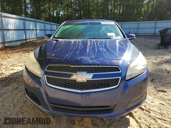 ✅ 2013 Chevrolet Malibu LT • VIN: 1G11C5SA2DU149323 • Lot: 82402225. Wystawiony na Copart z przebiegiem 258 783 mil. Bezpłatny archiwum sprzedaży aukcyjnych z USA i szczegółowy raport historii pojazdu na DreamBid. Zdjęcie 5.