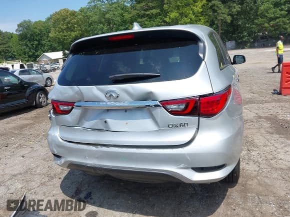 ✅ 2020 Infiniti QX60 Luxe • VIN: 5N1DL0MN7LC529460 • Lot: 42338248. Wystawiony na IAAI z przebiegiem 97 883 mil. Bezpłatny archiwum sprzedaży aukcyjnych z USA i szczegółowy raport historii pojazdu na DreamBid. Zdjęcie 17.