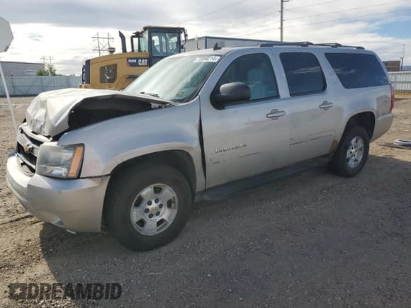 ✅ 2009 Chevrolet Suburban 1LT • VIN: 1GNFK26349R119154 • Lot: 72090214. Wystawiony na Copart z przebiegiem 203 973 mil. Bezpłatny archiwum sprzedaży aukcyjnych z USA i szczegółowy raport historii pojazdu na DreamBid. Zdjęcie 1.