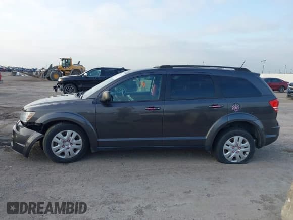 ✅ 2018 Dodge Journey SE • VIN: 3C4PDCABXJT385351 • Лот: 42747697. Опубликован ранее на IAAI с пробегом 119 718 миль. Бесплатный доступ к архиву аукционных продаж из США и подробный отчёт об истории автомобиля на DreamBid. Изображение 14.