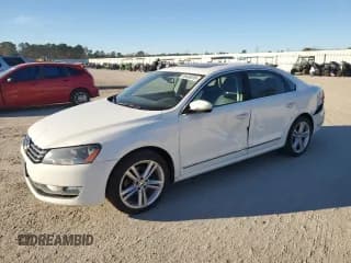 ✅ 2013 Volkswagen Passat SE • VIN: 1VWBN7A30DC029740 • Lot: 88406285. Listed on Copart with 86,617 mi. Free auction sales archive from the USA and detailed vehicle history report at DreamBid. Image 1.