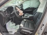 ✅ 2024 Volvo XC40 Ultimate Dark Theme • VIN: YV4L12UM5R2301610 • Лот: 71741675. Опубликован ранее на Copart с пробегом Не указан. Бесплатный доступ к архиву аукционных продаж из США и подробный отчёт об истории автомобиля на DreamBid. Изображение 7.