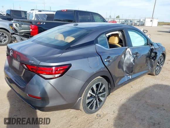 ✅ 2024 Nissan Sentra SV • VIN: 3N1AB8CV6RY201346 • Lot: 43295399. Wystawiony na IAAI z przebiegiem 33 916 mil. Bezpłatny archiwum sprzedaży aukcyjnych z USA i szczegółowy raport historii pojazdu na DreamBid. Zdjęcie 4.