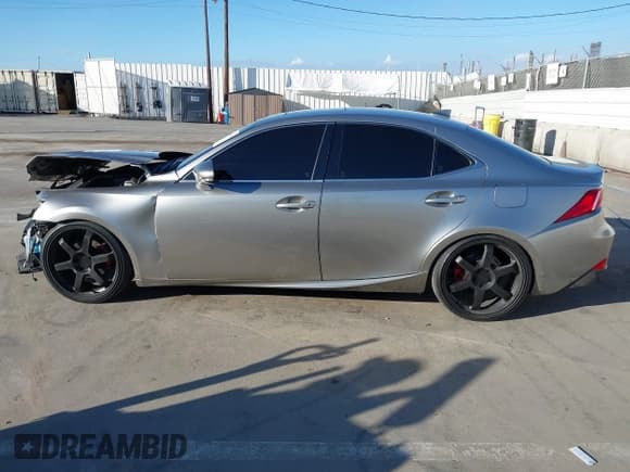 ✅ 2014 Lexus IS 250 • VIN: JTHBF1D25E5021993 • Лот: 43519959. Опубликован ранее на IAAI с пробегом 179 422 миль. Бесплатный доступ к архиву аукционных продаж из США и подробный отчёт об истории автомобиля на DreamBid. Изображение 14.