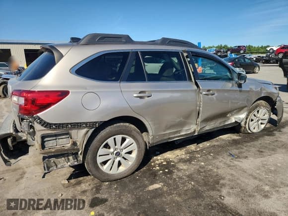 ✅ 2018 Subaru Outback Premium • VIN: 4S4BSAFC2J3231651 • Lot: 71477985. Listed on Copart with 236,162 mi. Free auction sales archive from the USA and detailed vehicle history report at DreamBid. Image 3.