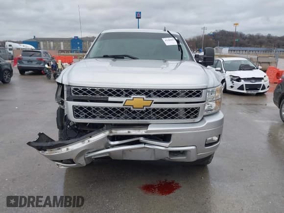 ✅ 2014 Chevrolet Silverado 2500HD LT • VIN: 1GC1KXC84EF139965 • Lot: 41466930. Listed on IAAI with 206,748 mi. Free auction sales archive from the USA and detailed vehicle history report at DreamBid. Image 12.