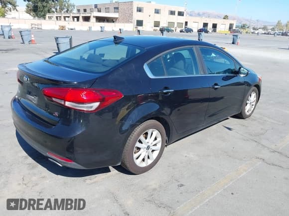 ✅ 2017 Kia Forte S • VIN: 3KPFL4A78HE080591 • Lot: 43142273. Listed on IAAI with 83,094 mi. Free auction sales archive from the USA and detailed vehicle history report at DreamBid. Image 4.