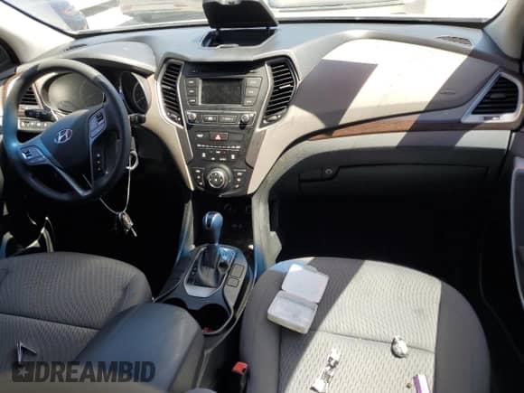 ✅ 2018 Hyundai Santa Fe 2.4L • VIN: 5NMZT3LB8JH105769 • Lot: 49332063. Wystawiony na Copart z przebiegiem 54 776 mil mil. Skorzystaj z bezpłatnego archiwum sprzedaży aukcyjnych z USA i zobacz szczegółowy raport historii pojazdu na DreamBid. Zdjęcie 8.